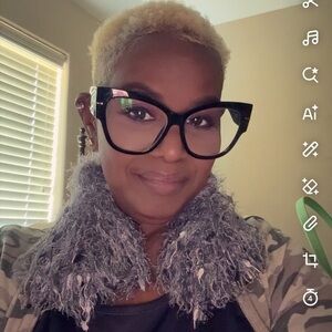 Elegant Black Women's Glasses